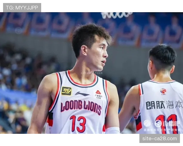 历史时刻：郭艾伦生涯总得分超越李楠，上升至CBA历史得分榜第八位